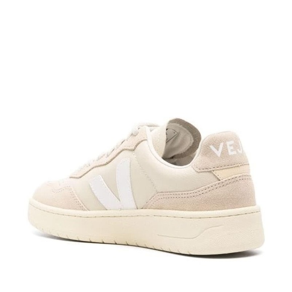 VEJA V-90 LEATHER SNEAKERS - Picture 3 of 9